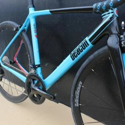 DEDACCIAI Vélo BEACON Carbone BF 100 Bleu/noir/fuchsia -Vélos de Route Remise BF 100 bleu noir 2