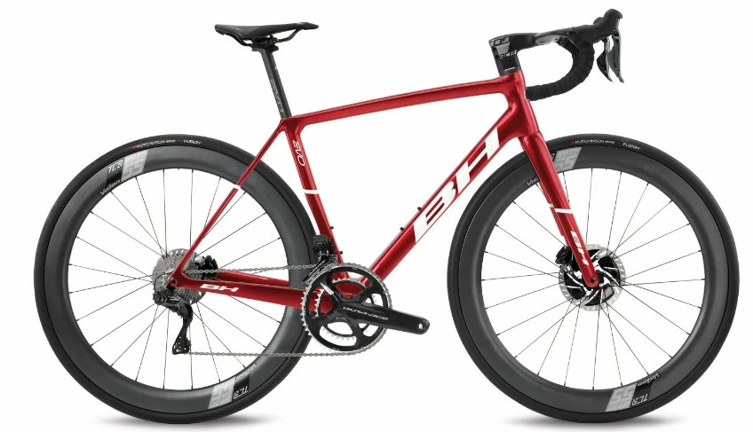 Vélo BH ULTRALIGHT EVO 9.0 SHIMANO Dura-Ace 9200 Di2 12V 2022 Rouge 3 Vélo BH ULTRALIGHT EVO 9.0 SHIMANO Dura-Ace 9200 Di2 12V 2022 Rouge