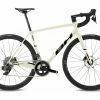 Vélo BH ULTRALIGHT EVO Disc SRAM Rival AXS 12V 2022 Blanc/noir 1 Vélo BH ULTRALIGHT EVO Disc SRAM Rival AXS 12V 2022 Blanc/noir -Vélos de Route Remise BH ultralight evo disc 8.0 2022 blanc