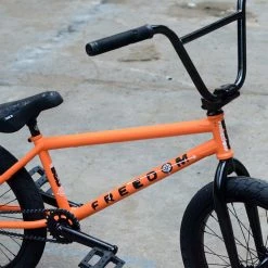 BMX CUSTOM BSD FREEDOM 20.8 ORANGE -Vélos de Route Remise bmx custom bsd freedom 208 orange 2