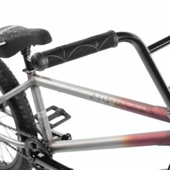 BMX SUBROSA LETUM 20.75" MATTE TRANS RED FADE 2022 -Vélos de Route Remise bmx subrosa letum 2075 matte trans red fade 2022 4
