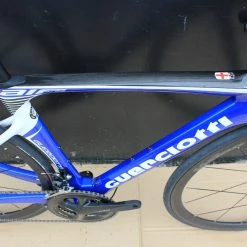 Vélo GUERCIOTTI EUREKA AIR Carbone Shimano Ultégra 8000 11V Bleu/blanc -Vélos de Route Remise guerciotti bleu 2 scaled 1
