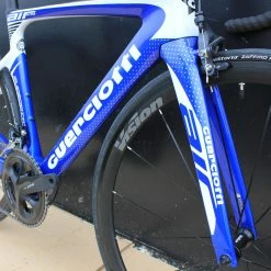 Vélo GUERCIOTTI EUREKA AIR Carbone Shimano Ultégra 8000 11V Bleu/blanc -Vélos de Route Remise guerciotti bleu 3 scaled 1