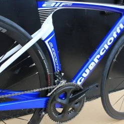 Vélo GUERCIOTTI EUREKA AIR Carbone Shimano Ultégra 8000 11V Bleu/blanc -Vélos de Route Remise guerciotti bleu 4 scaled 1