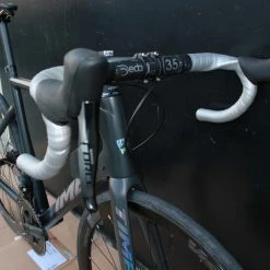 Vélo TIME SCYLON Disc AKTIV SRAM Rival AXS 12V Noir Mat 12 Vélo TIME SCYLON Disc AKTIV SRAM Rival AXS 12V Noir Mat -Vélos de Route Remise time scylon disc force 3 scaled 1